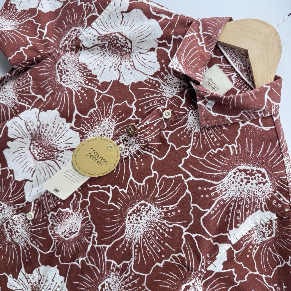 Common People Men's S Linen Blend Rust White Floral Hibiscus Hawaiian Shirt NWT